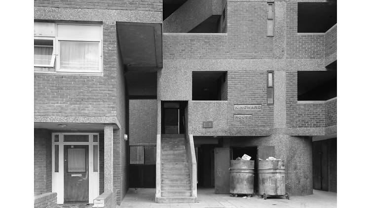 Axel Hütte: 'Kingward House, London' 1982-1984. © Courtesy of the artist