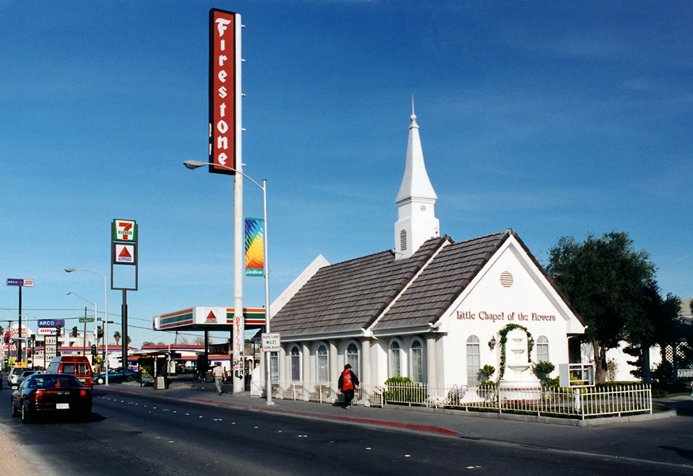 Little Chapel Of The Flowers Shopping In Downtown Las Vegas