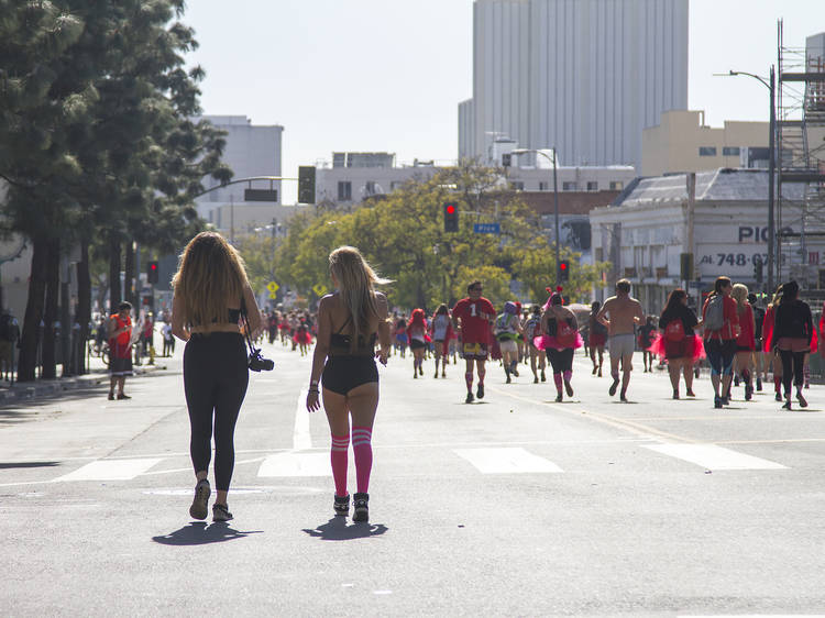 Cupid's Undie Run sprints through Los Angeles
