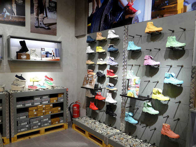 sunway pyramid shoes shop