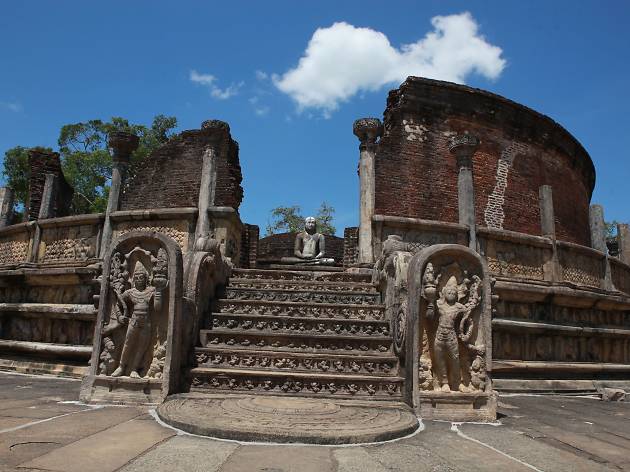 View the ruins of Polonnaruwa on a bicycle View the ruins of Polonnaruwa on a bicycle