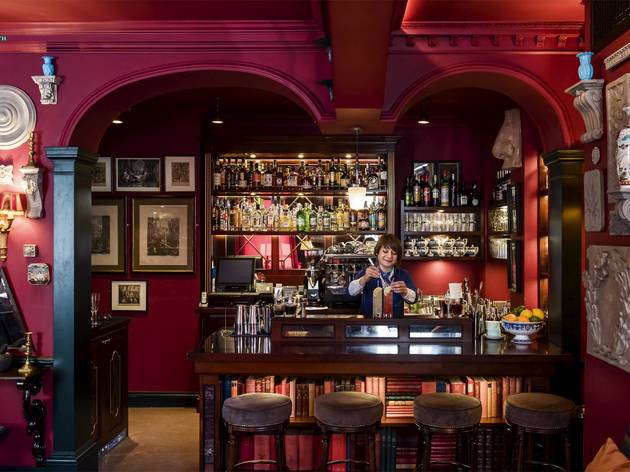 100 best bars and pubs in london, seymour's parlour 100 best bars and pubs in london, seymour's parlour