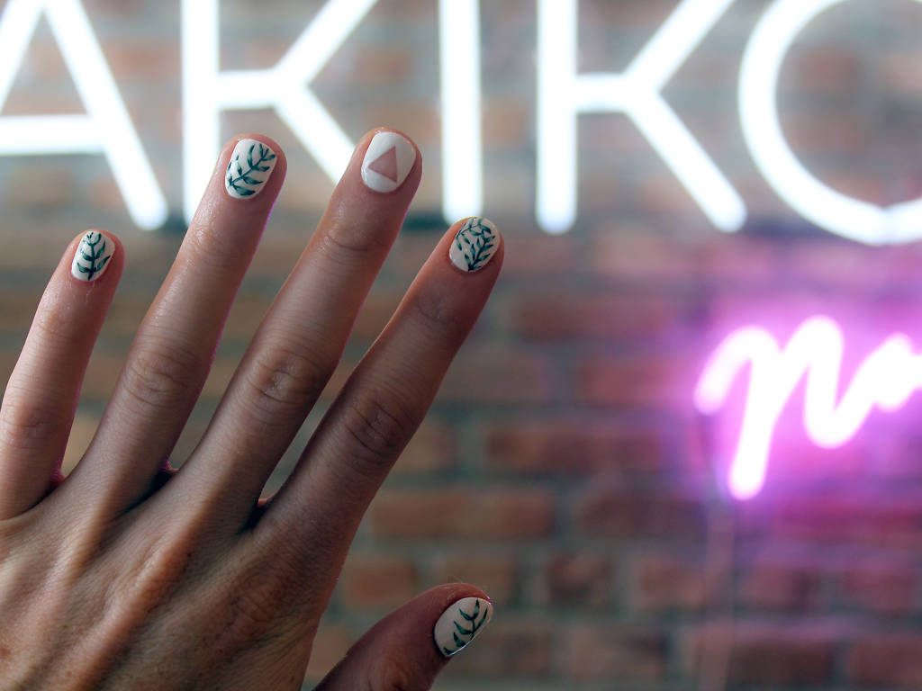 Nail salons in NYC for manicures, pedicures and nail designs