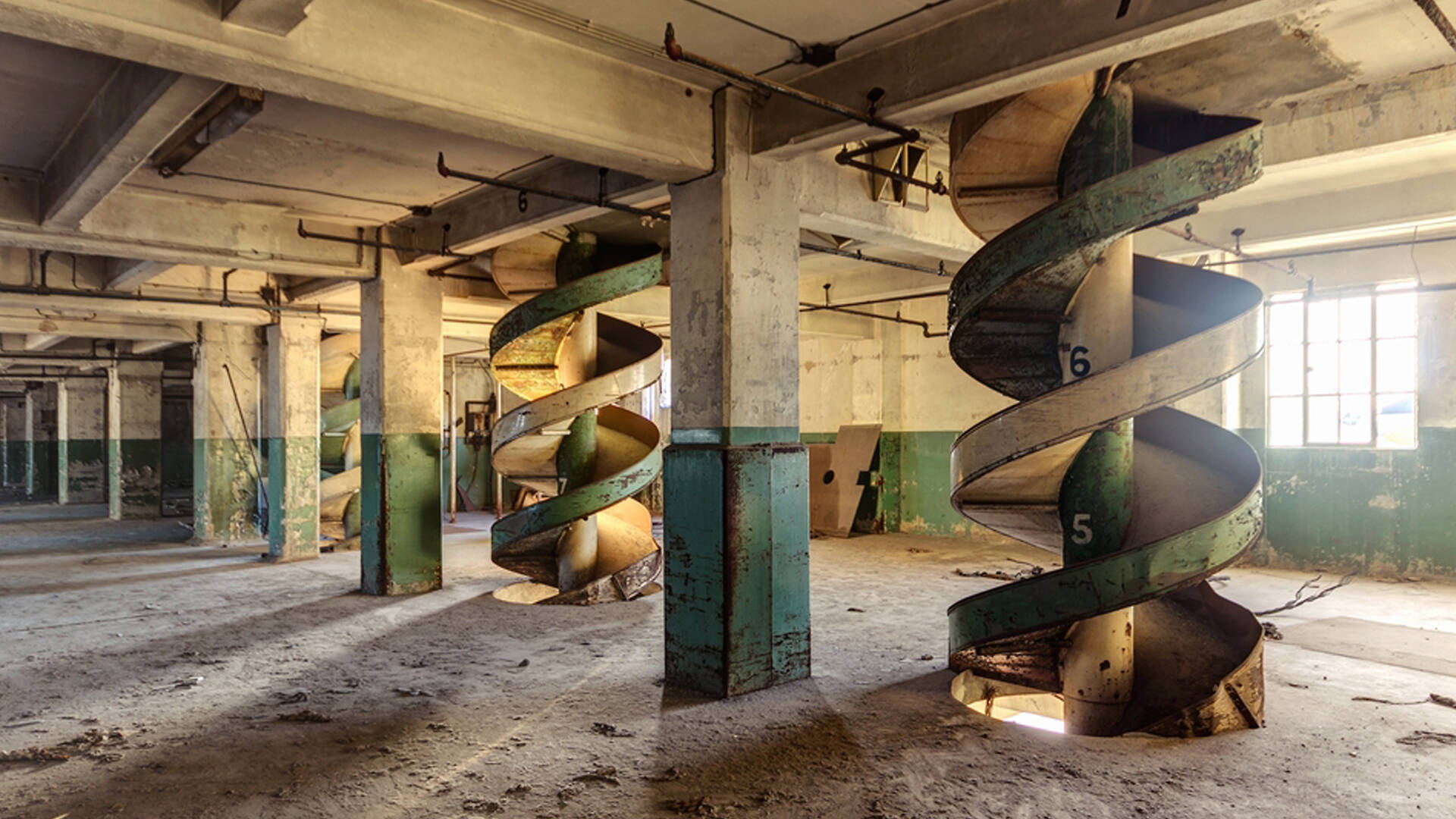 Six places in London that look like something out of a zombie film ...