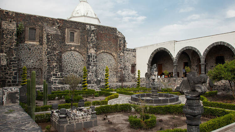 Templo y Exconvento de San Andrés Apóstol