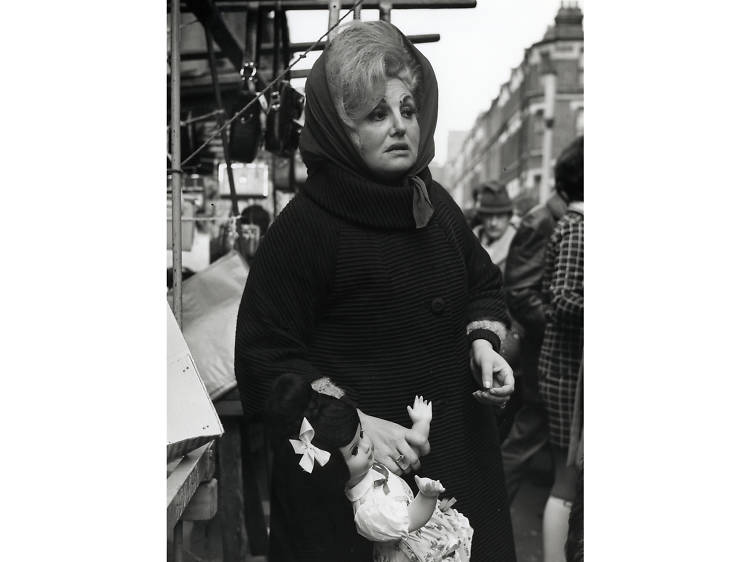 Dorothy Bohm: Market Stall, Islington, 1960s