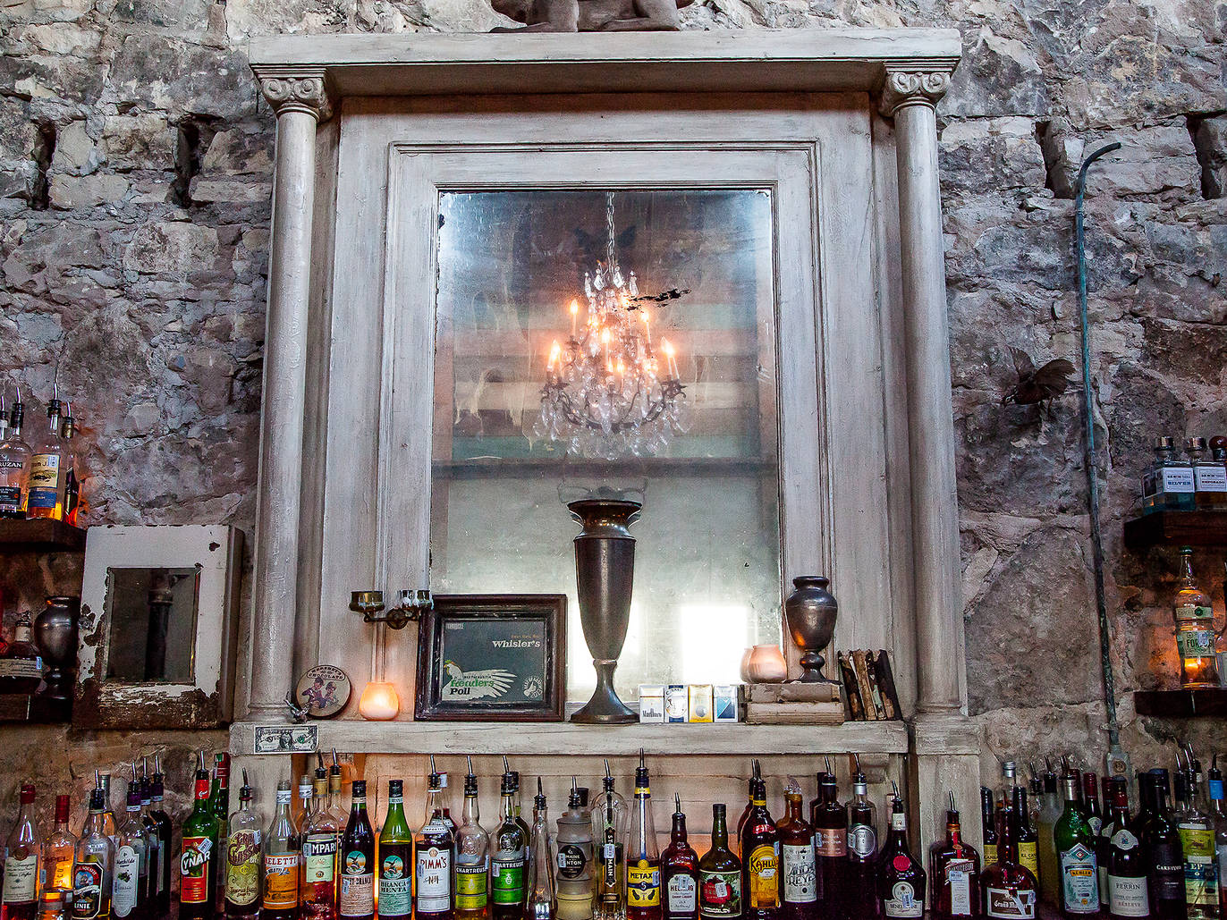 27 Best Bars for a Drink in Austin, Texas