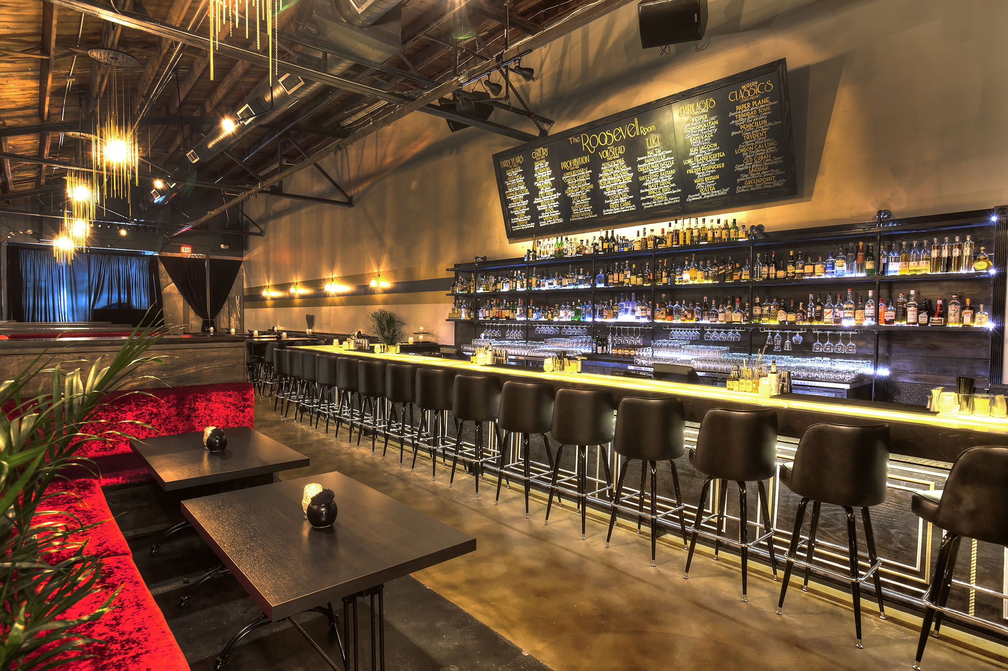 14 Best Bars In Downtown Austin For Wine Beer And Tails The Roosevelt Room