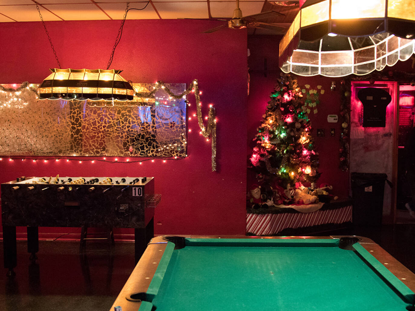 27 Best Bars for a Drink in Austin, Texas