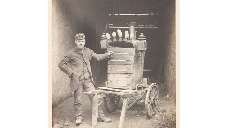 Edgar Scamell: London Street Hawkers, Selling Baked Potatoes, 1890