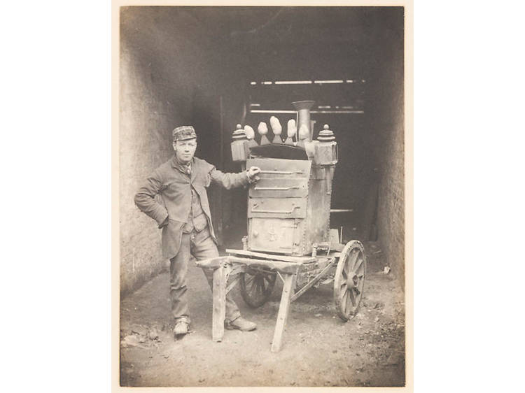 Edgar Scamell: London Street Hawkers, Selling Baked Potatoes, 1890