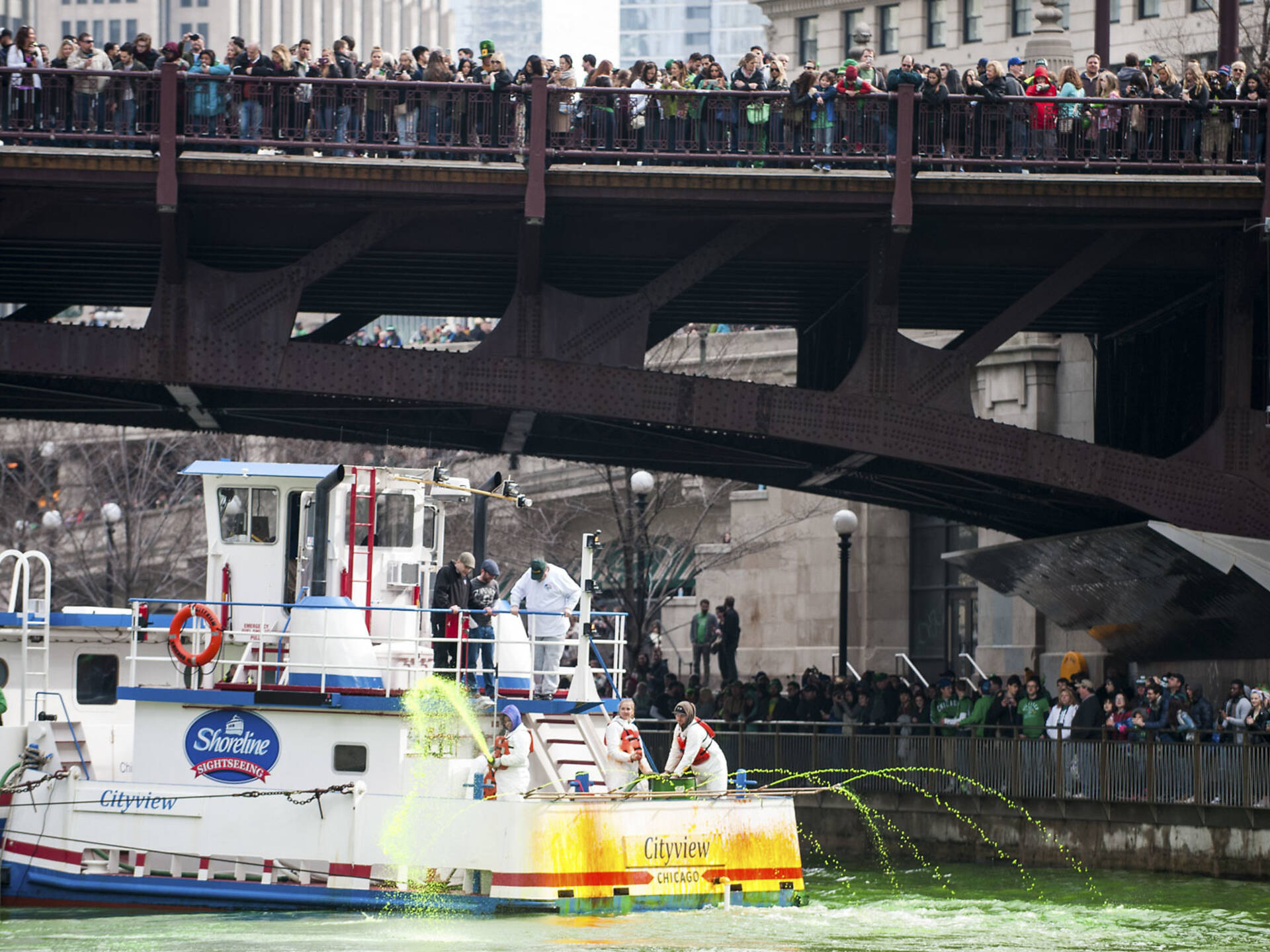 Chicago River Dyeing 2024 Date, Time & Where to Watch Water Turn Green