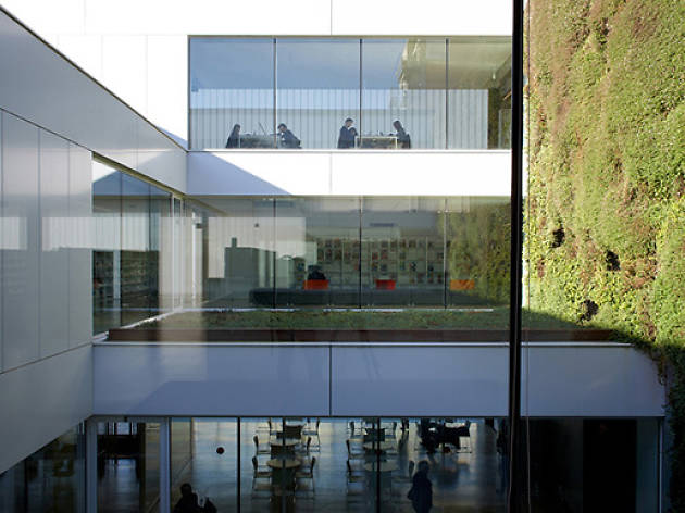 Biblioteca Carles Rahola Biblioteca Carles Rahola