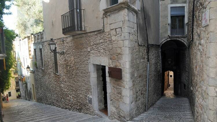 La cantonada Pujada de la Catedral/Carrer Cúndaro