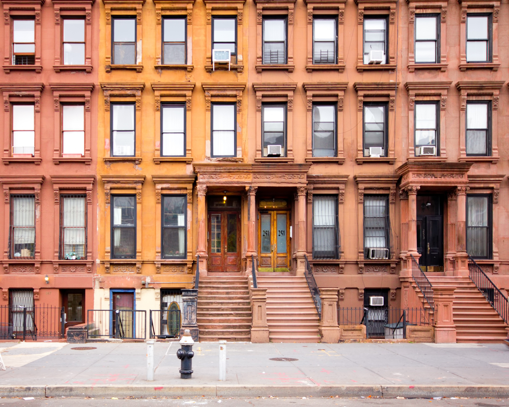 What does a NYC landlord have to provide to apartment tenants?