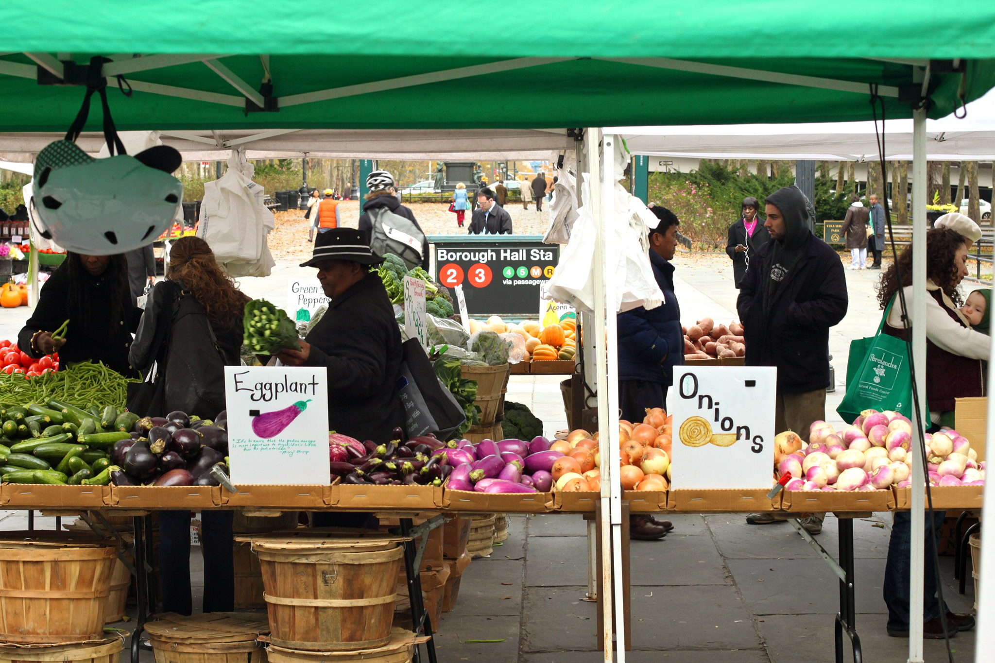 Brooklyn Borough Hall Greenmarket | Shopping in Downtown Brooklyn, New York