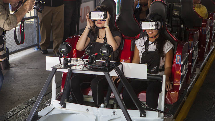 Six Flags virtual reality