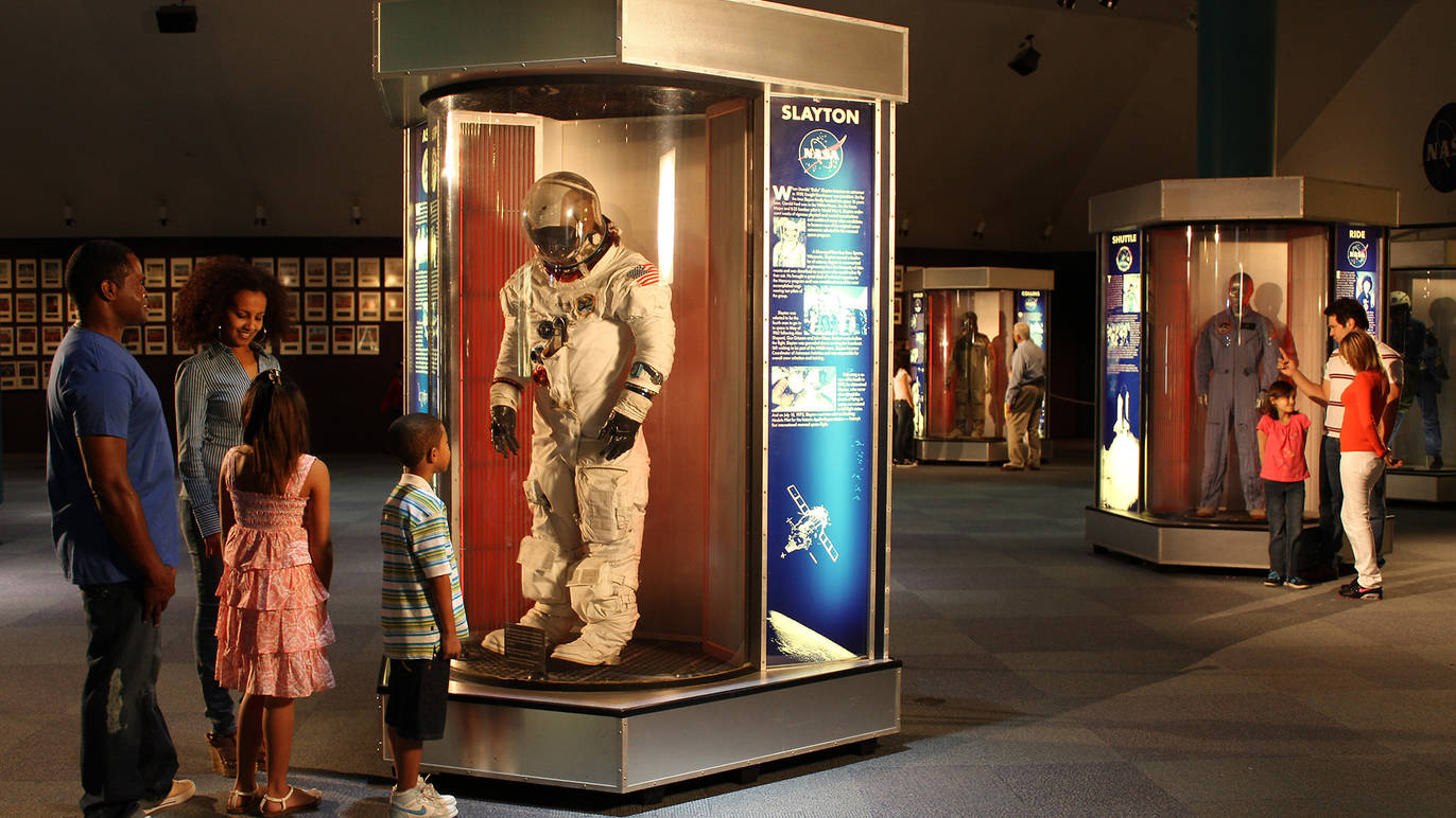 Space Center Houston What To Know About Houston s Biggest Attraction space-center-houston-what-to-know-about-houston-s-biggest-attraction