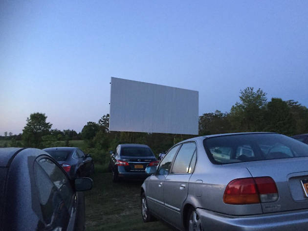 Drive-in theater Warwick drive-in theater