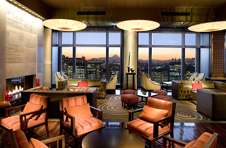 oriental lounge tokyo says
