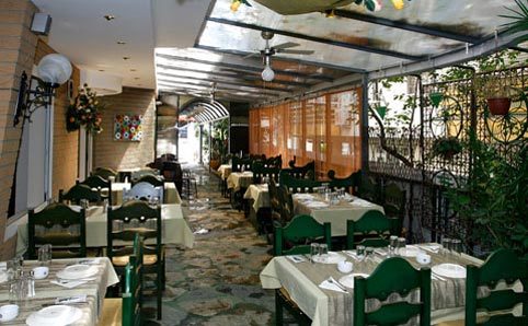 Çiçek Pasajı Cadde