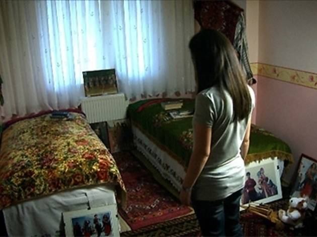 Menekşe Menekşe