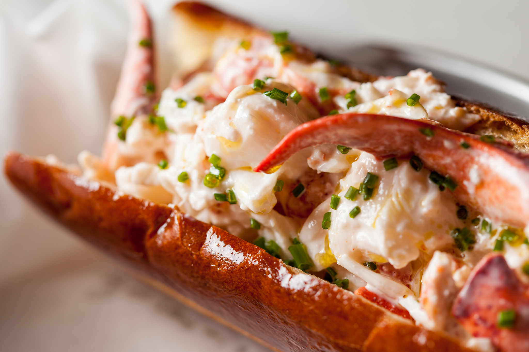 18 Best Seafood Spots in Boston to Eat Lobster, Fish & Oysters