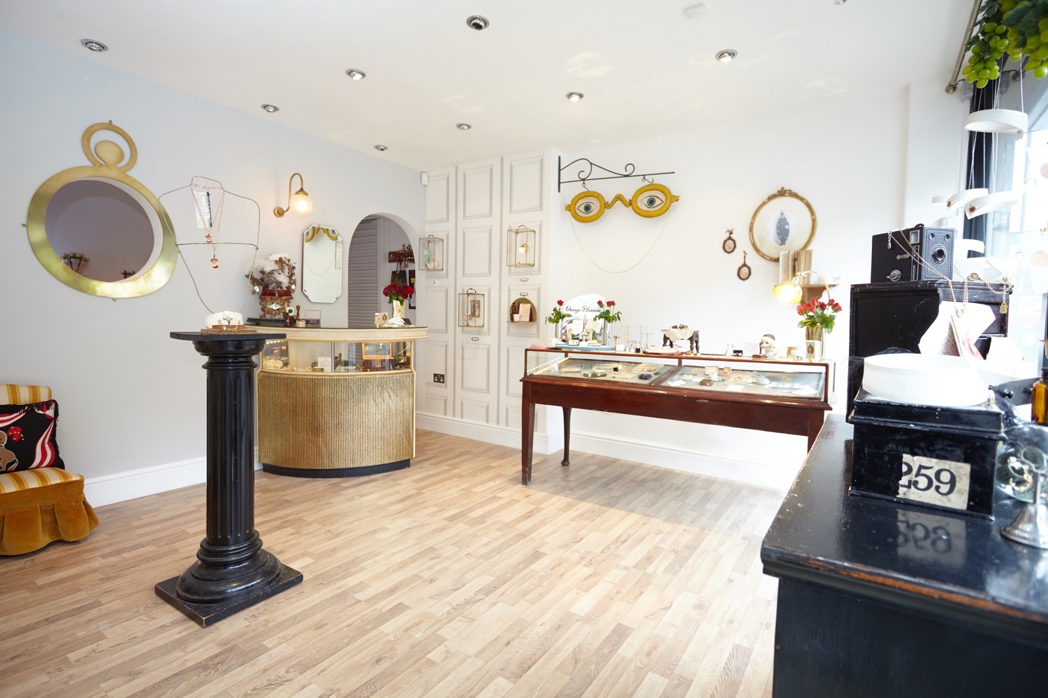 Luxury Items Shop Name Ideas Paul Smith
