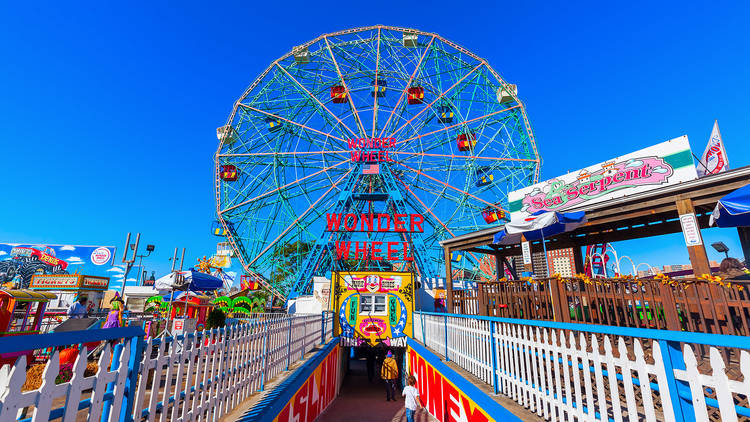 Deno's Wonder Wheel Amusement Park