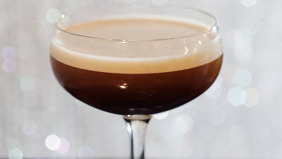 How to make an espresso martini How to make an espresso martini