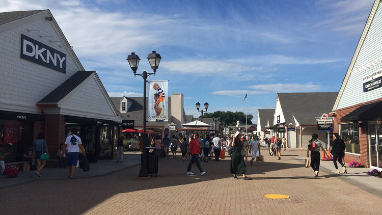 Woodbury Common Premium Outlets - NELSON Worldwide