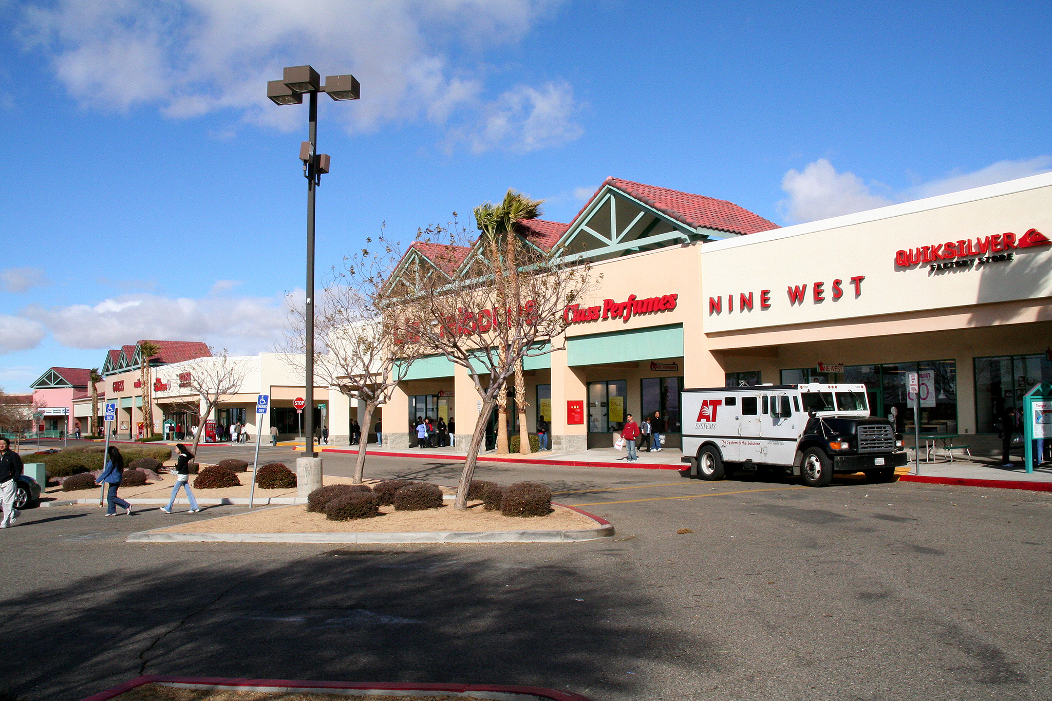 Best Luxury Outlet Mall In New York Paul Smith