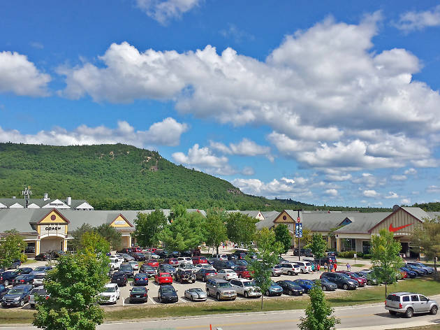 Best Outlets Near New York For Shopping Day Trips From Nyc