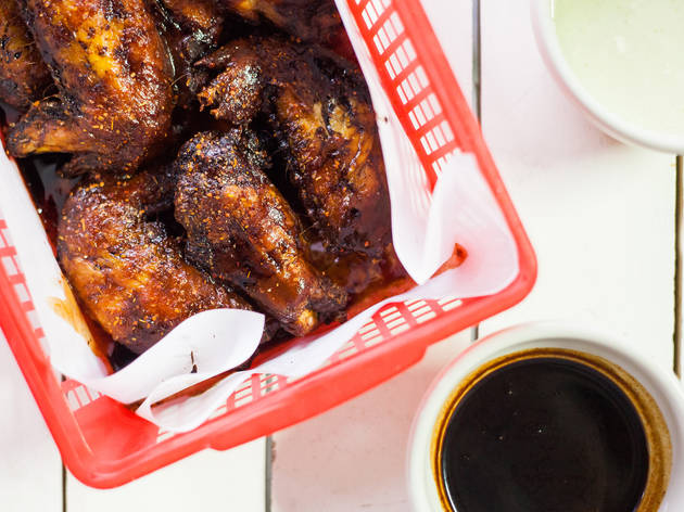 El Punto Burger, Wings and Beer El Punto Burger, Wings and Beer