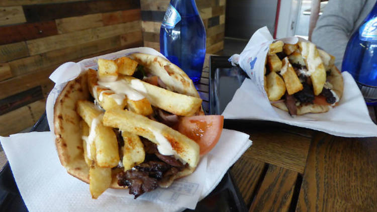 lamb gyro with chips