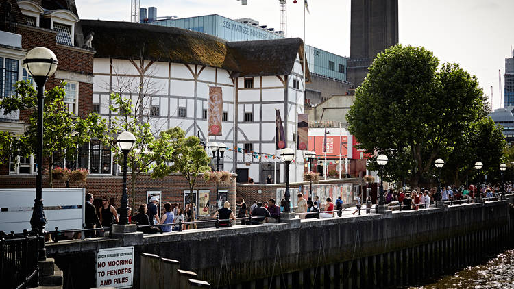 Shakespeare's Globe Theatre (© John Wildgood)