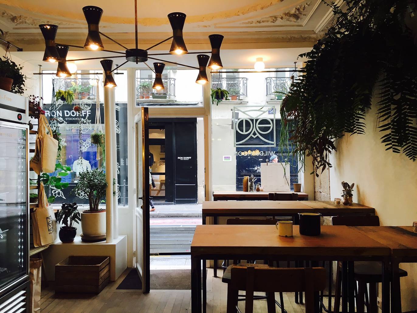 18 spots fort en vitamines Les meilleurs jus de fruits à Paris