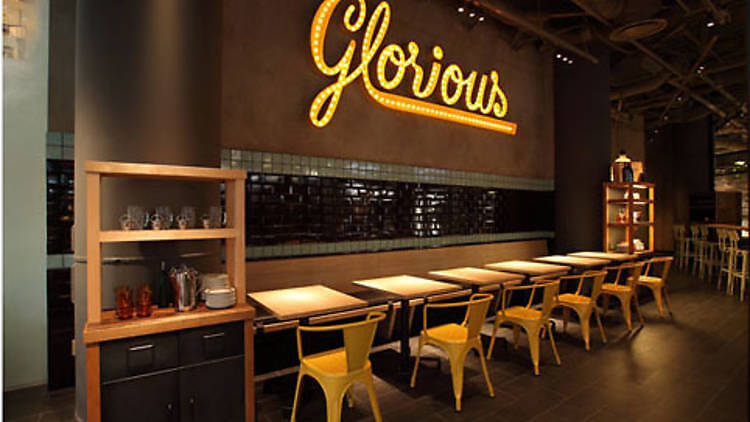 glorious chain cafe