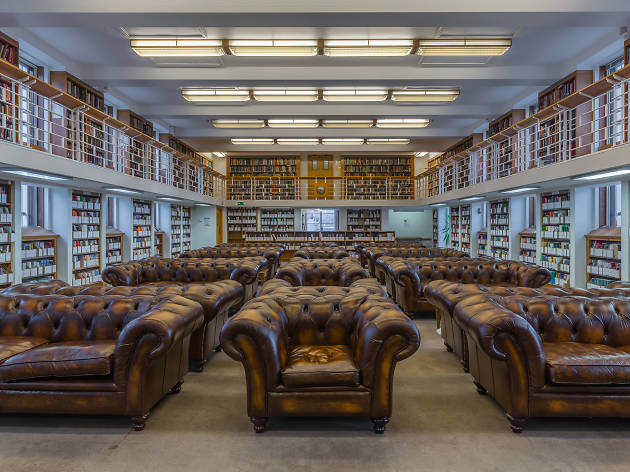 Best London Libraries 14 Lovely Libraries In London For