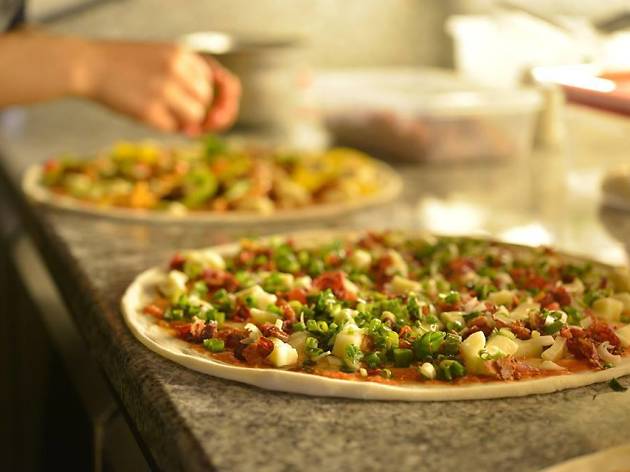 400 pizza 400 pizza