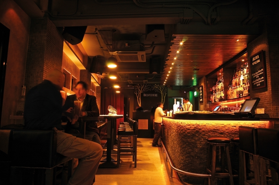 Aura Lounge | Bars and pubs in Central, Hong Kong