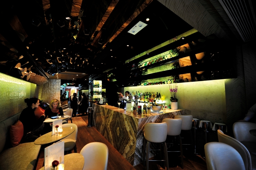 Flutes Bars and pubs in Soho, Hong Kong