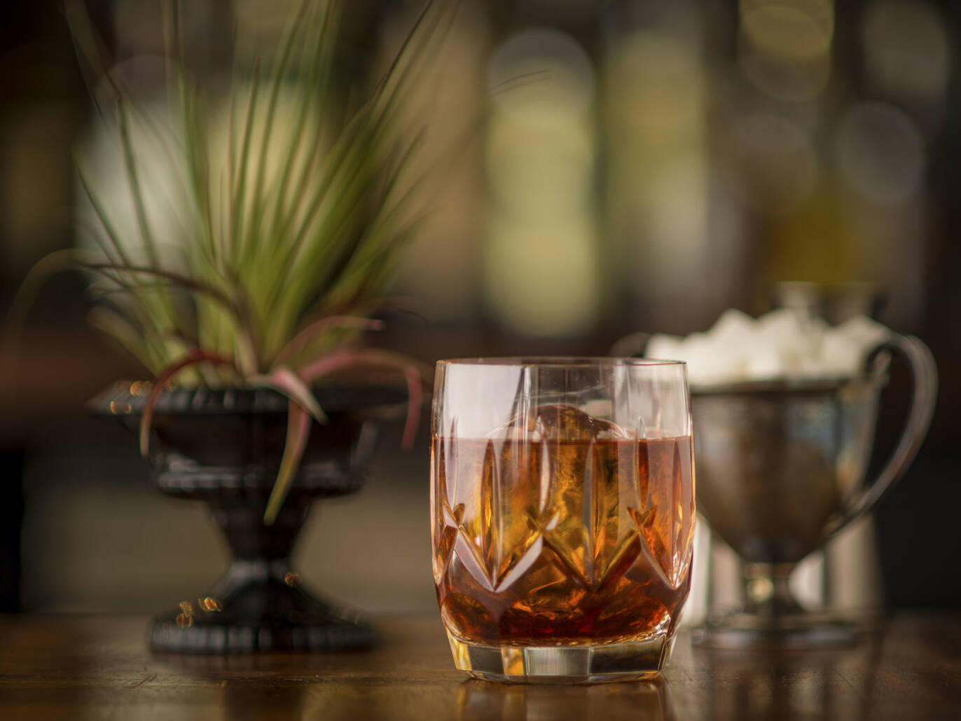 17 Wrigleyville Bars Where You Can Watch the Cubs Play