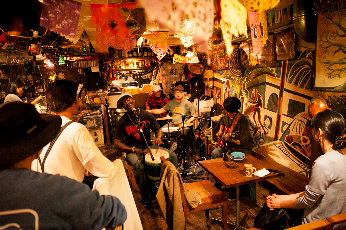 song bar in tokyo