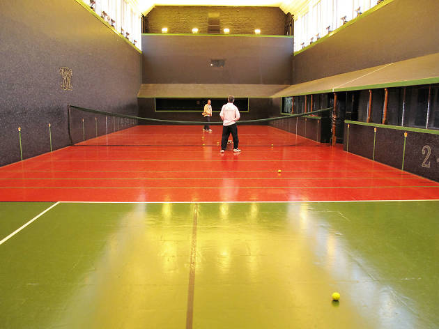 real tennis, hampton court real tennis, hampton court
