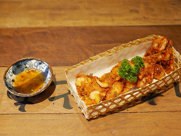 kukkuuk yakiniku café 09 Fried shrimp by kukkuuk yakiniku café