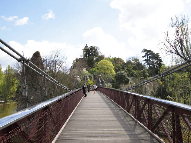 Buttes-Chaumont Paris parc jardin Buttes-Chaumont Paris parc jardin