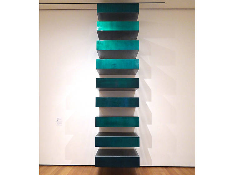 Donald Judd, Izenbururik gabe (Pila), 1967