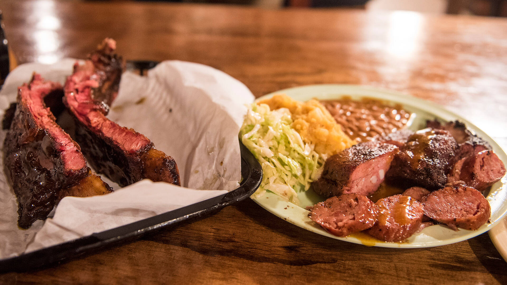 the-salt-lick-bbq-restaurants-in-austin