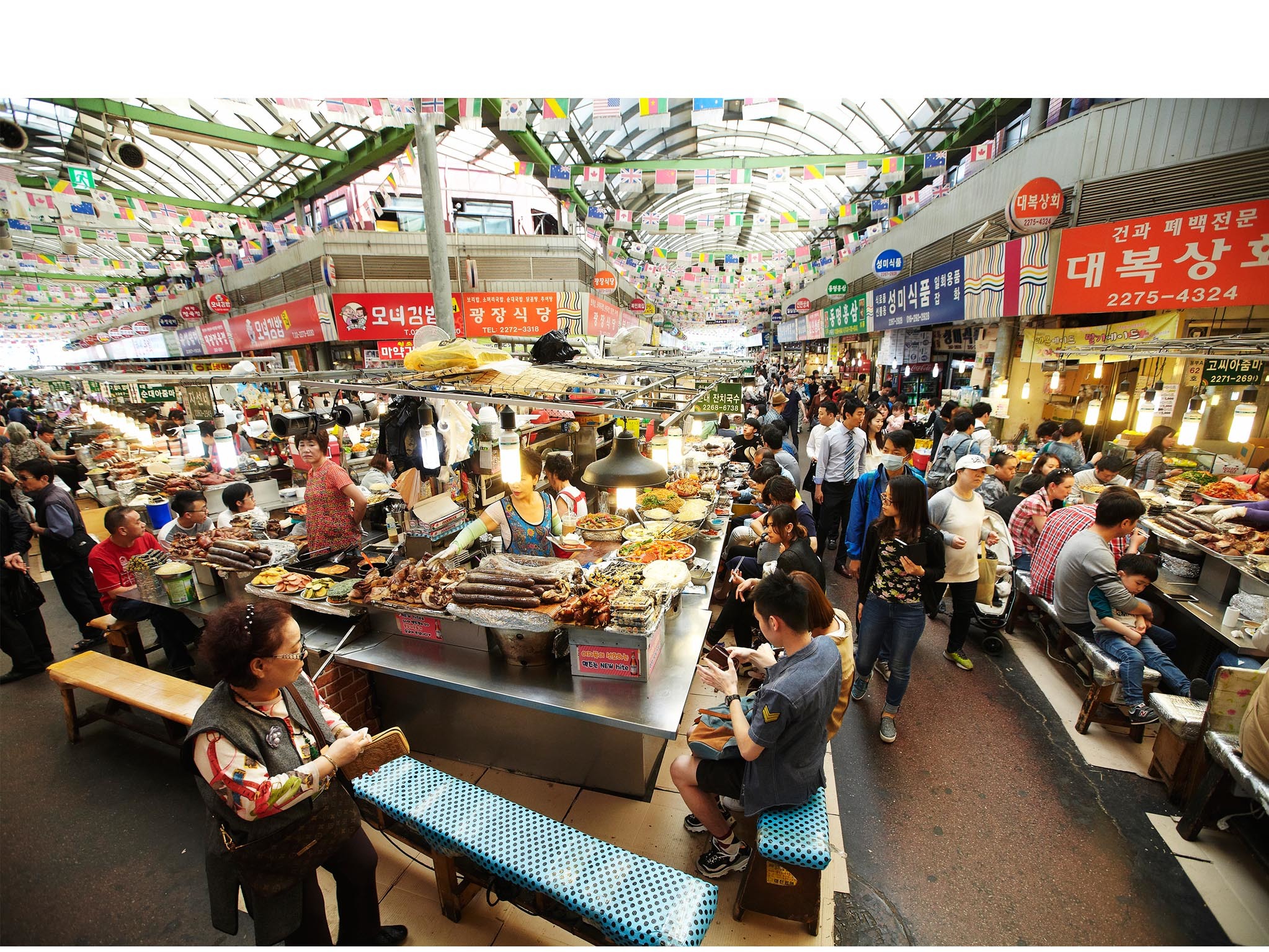Gwangjang Market  Shopping in Jung gu Seoul 